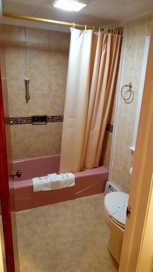 بانجور Stucco Lodge المظهر الخارجي الصورة
